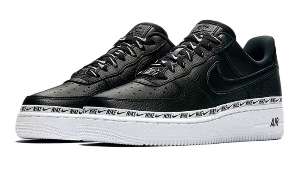 Nike Air Force 1 07 LV8
